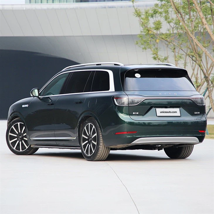 Aito M9 PHEV 1,5 T 4WD 42 kWh  SUV